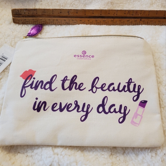 NEW Essence Cosmetics Makeup Bag NWT - Picture 5 of 5